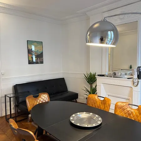 Cosy Haussmanian شقة *