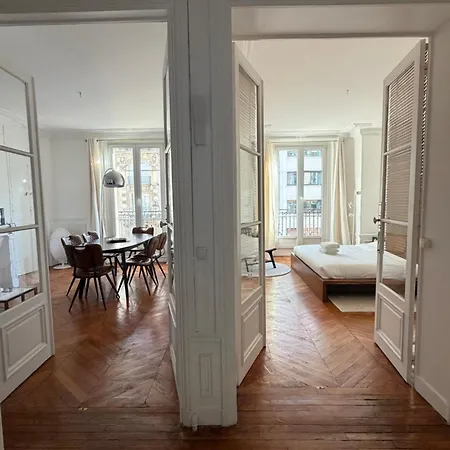 Cosy Haussmanian