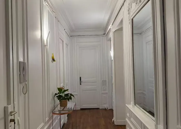 Cosy Haussmanian شقة *